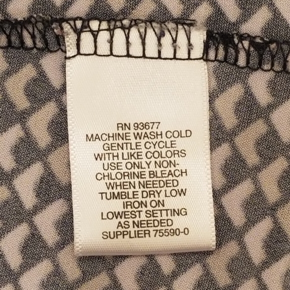 Liz Claiborne - Picture 4 of 4